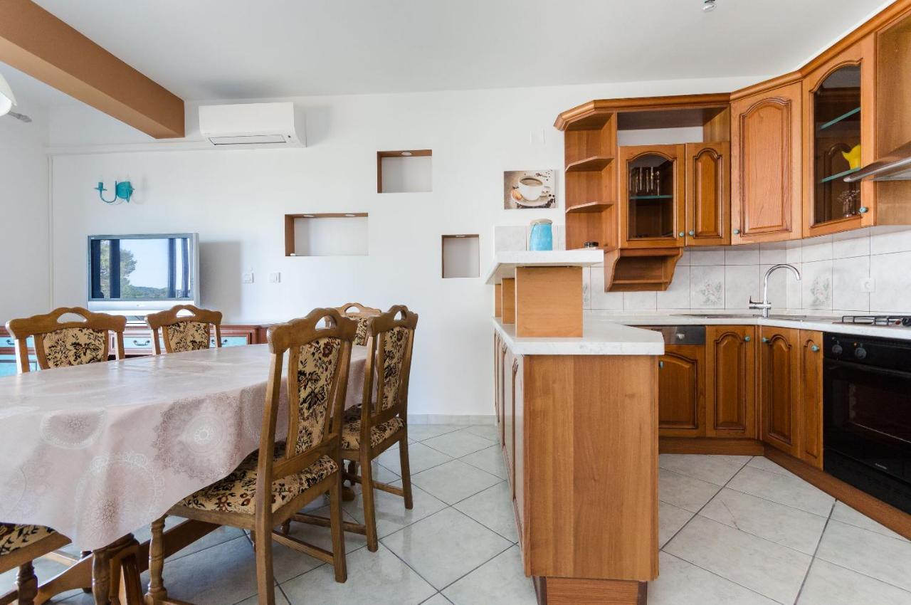 Apartments Slavica R Banjol Exterior foto
